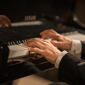 美女跟男生搞鸡视频
